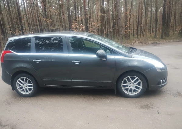 Peugeot 5008 cena 21800 przebieg: 320787, rok produkcji 2013 z Żywiec małe 121